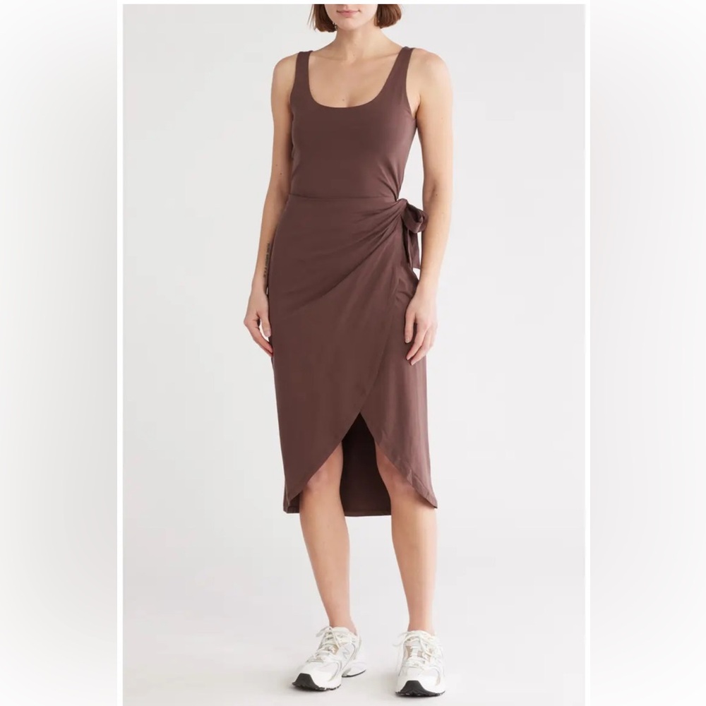 NWT Beyond Yoga Intrigue Travel Stretch Midi Dress in Chocolate Brown Size M